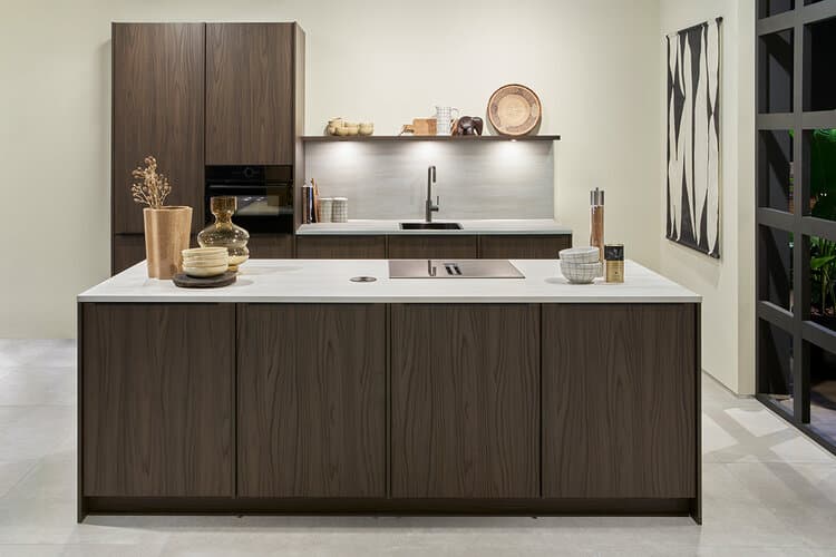 Aardse tinten en natuurlijke materialen
